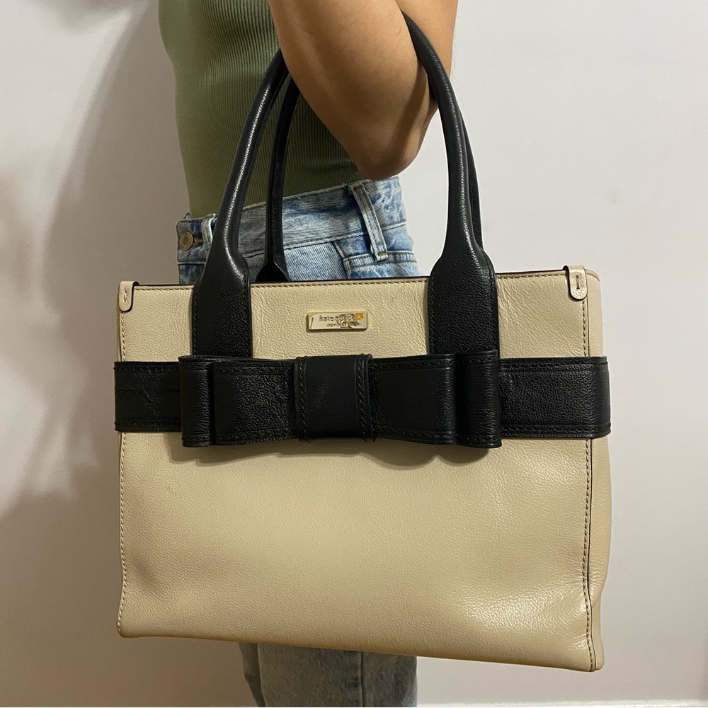 kate spade quinn villabella avenue tote bag in black/cream
